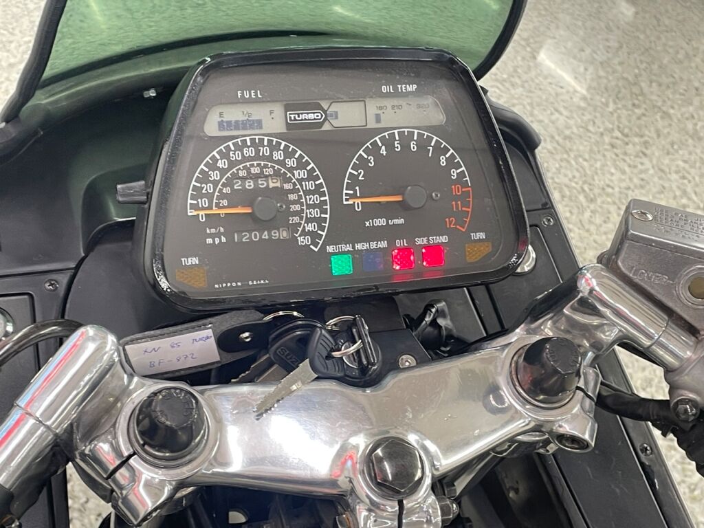 Suzuki XN 1983 