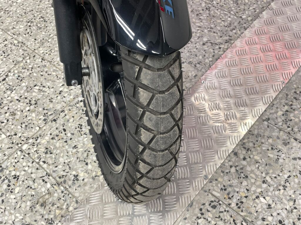 Suzuki DL 2005 