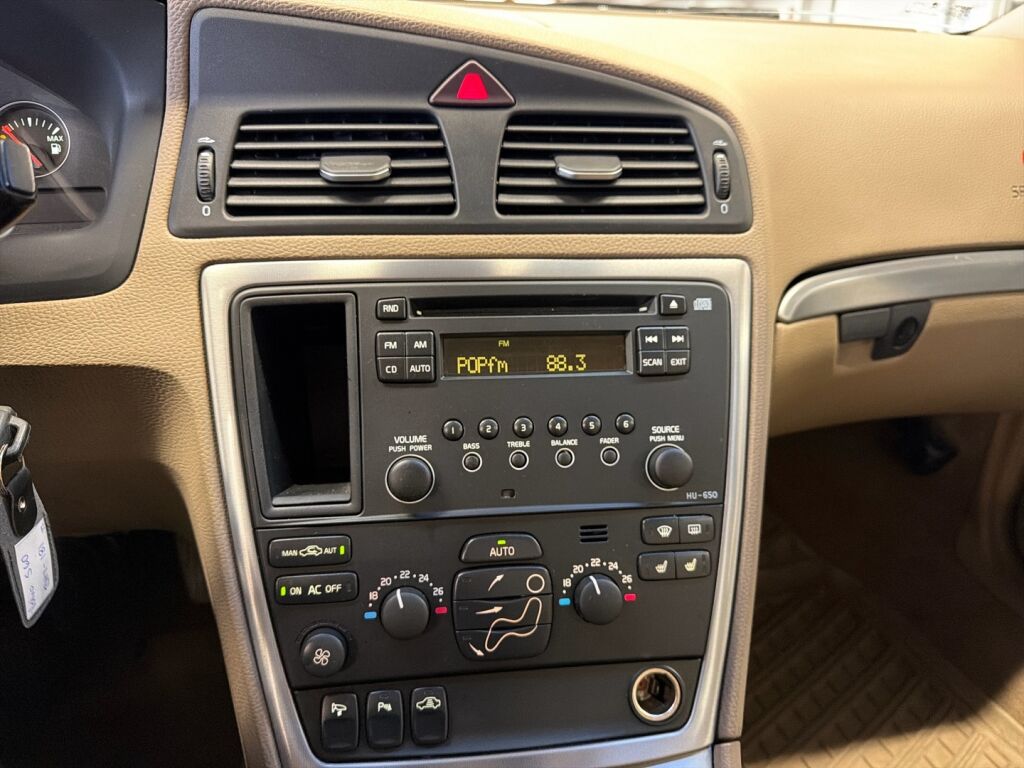 Volvo S60 2008 Musta