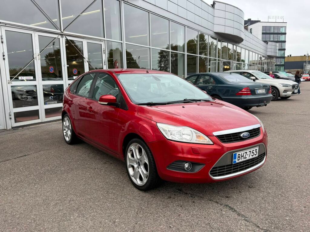 Ford Focus 2008 Punainen