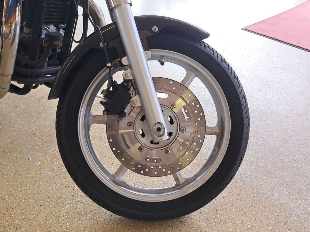 Triumph Speedmaster 2003 moniväri