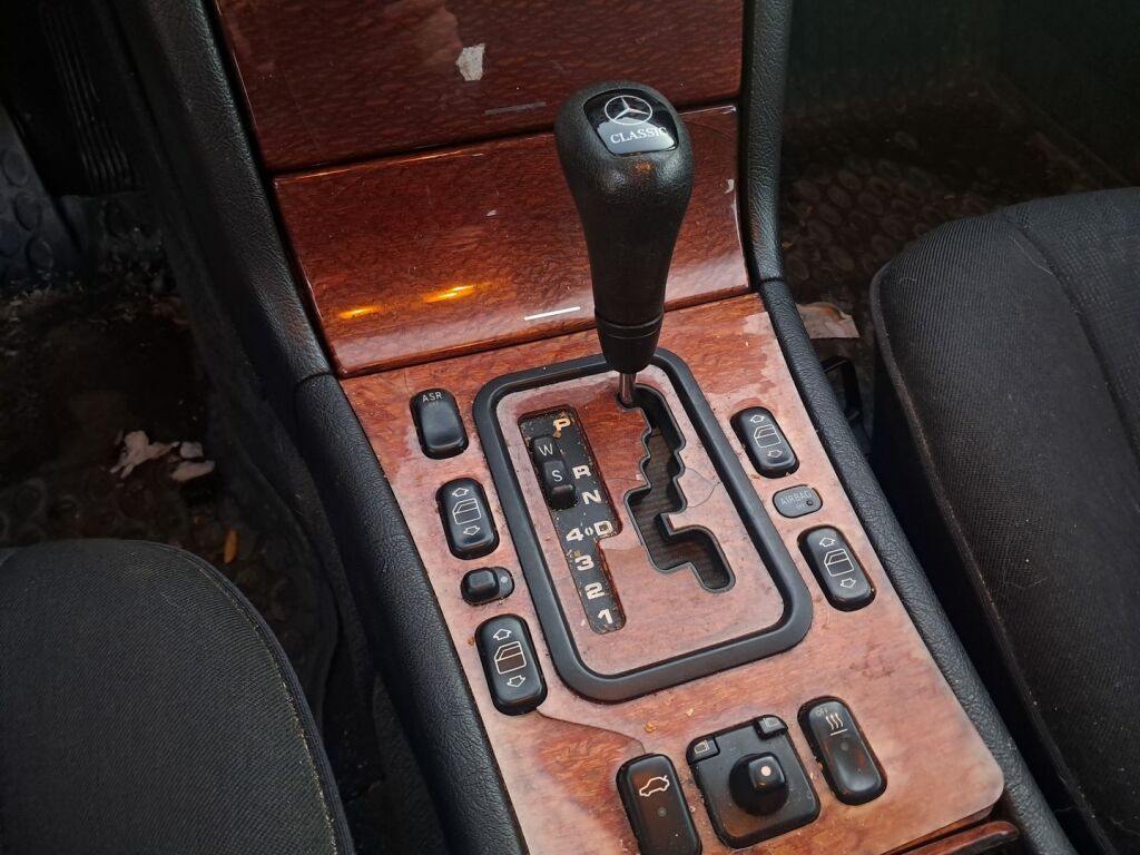 Mercedes-Benz E 1999 Vihreä