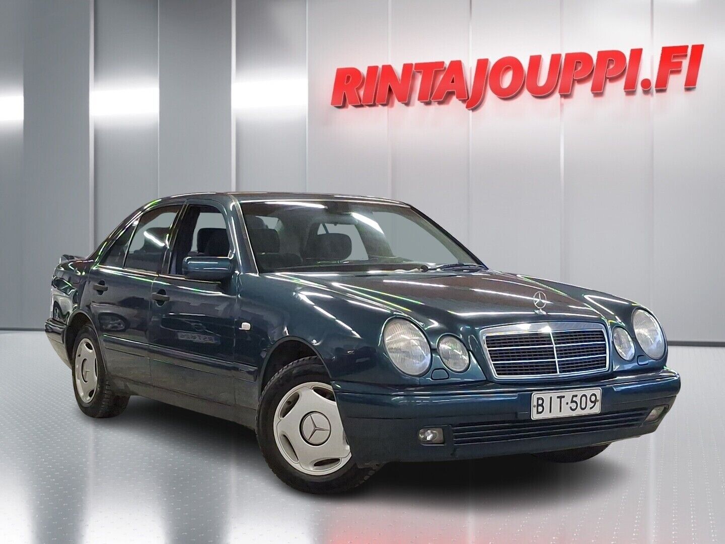 Mercedes-Benz E