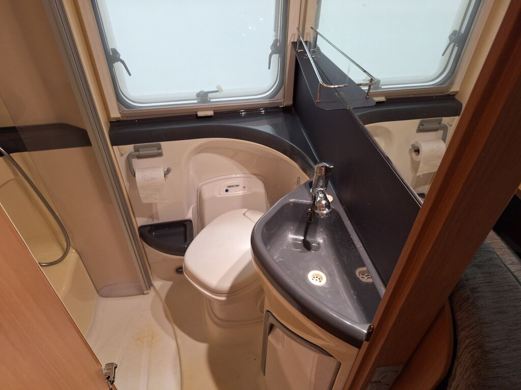 Knaus SUN TI 650 SILVER LINE 2006 Harmaa