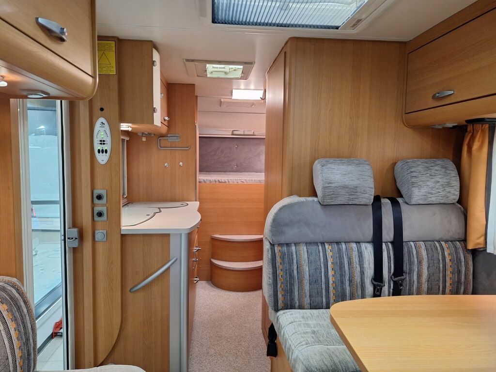 Knaus SUN TI 650 SILVER LINE 2006 Harmaa