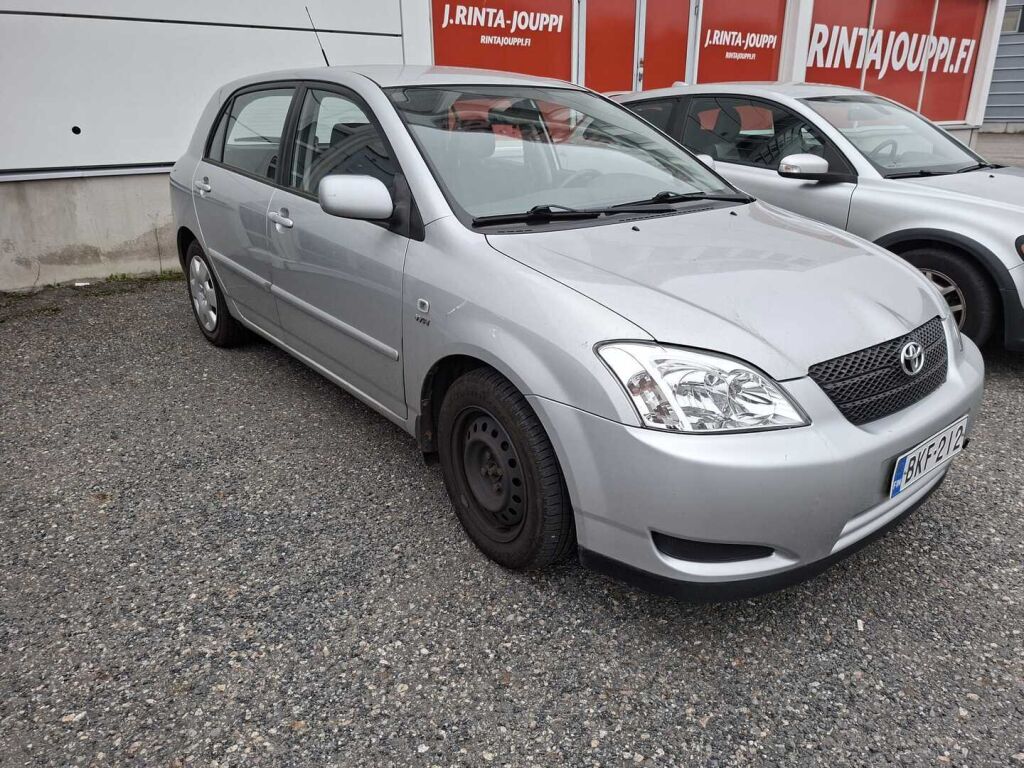 Toyota Corolla 2004 Hopea