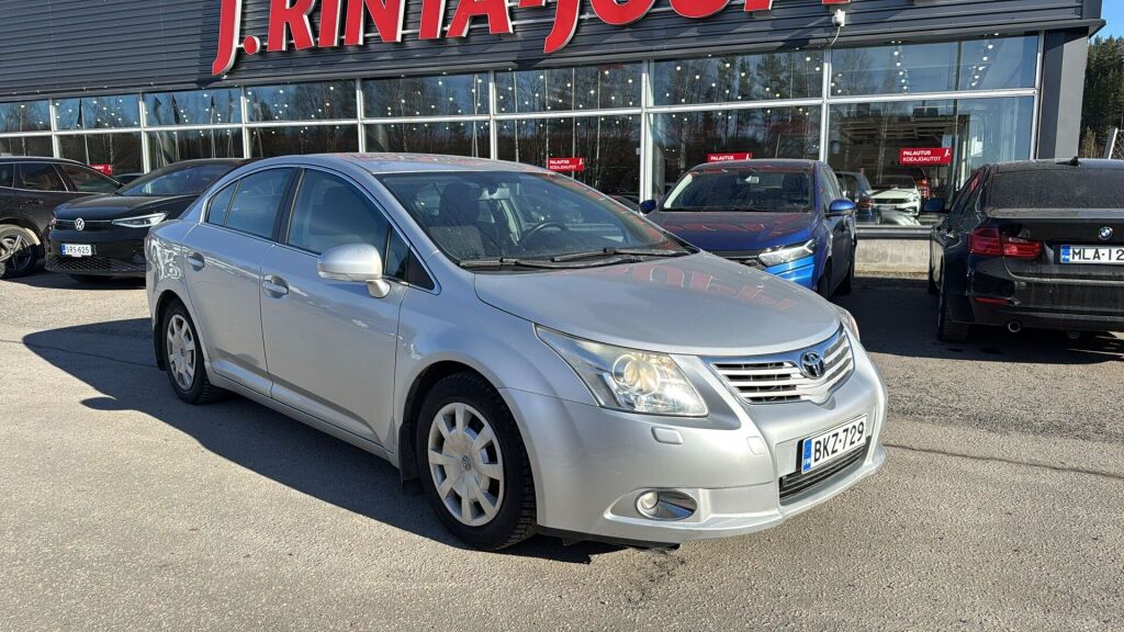 Toyota Avensis 2009 Hopea