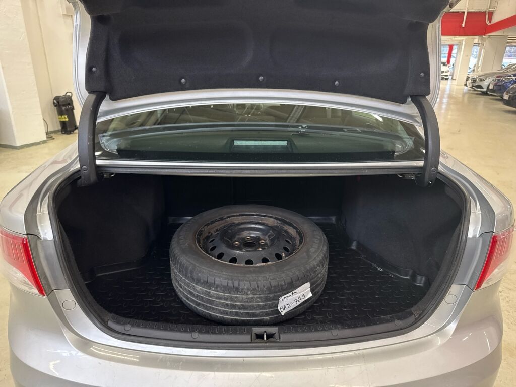 Toyota Avensis 2009 Hopea