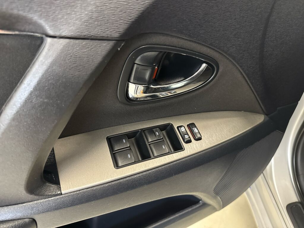 Toyota Avensis 2009 Hopea