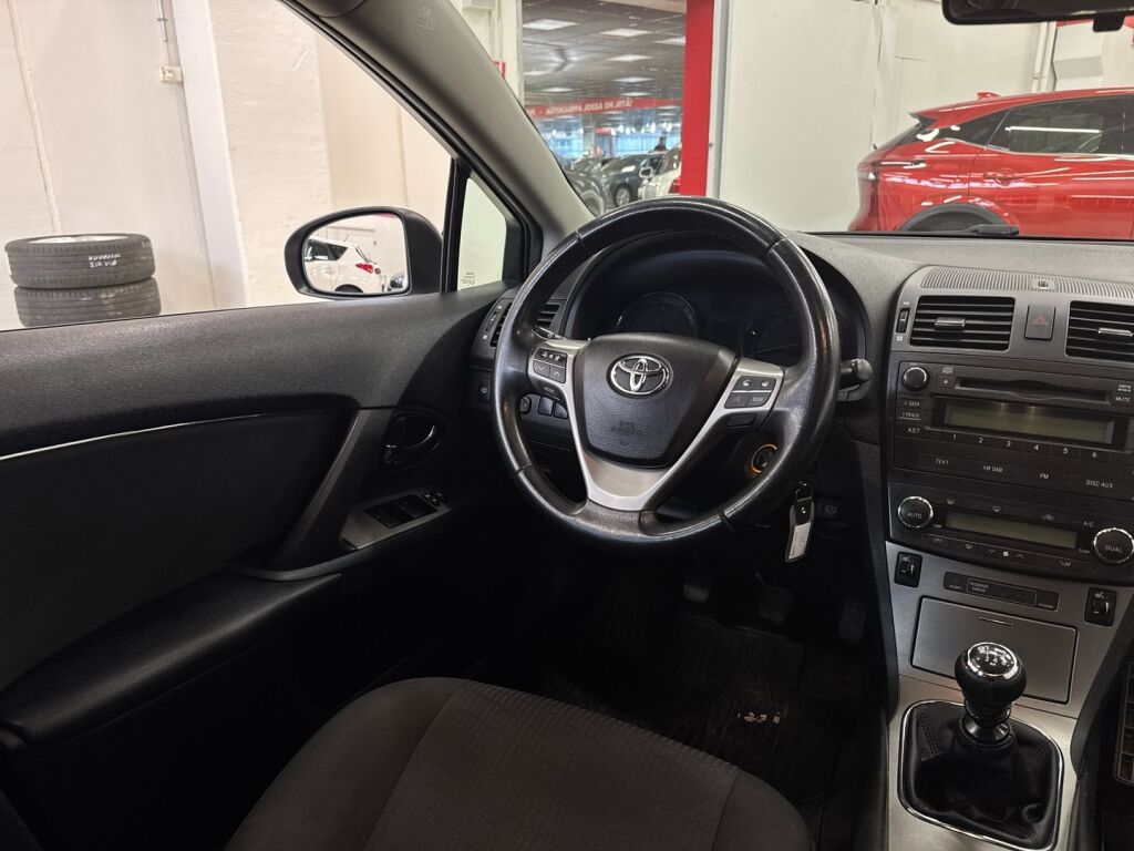 Toyota Avensis 2009 Hopea