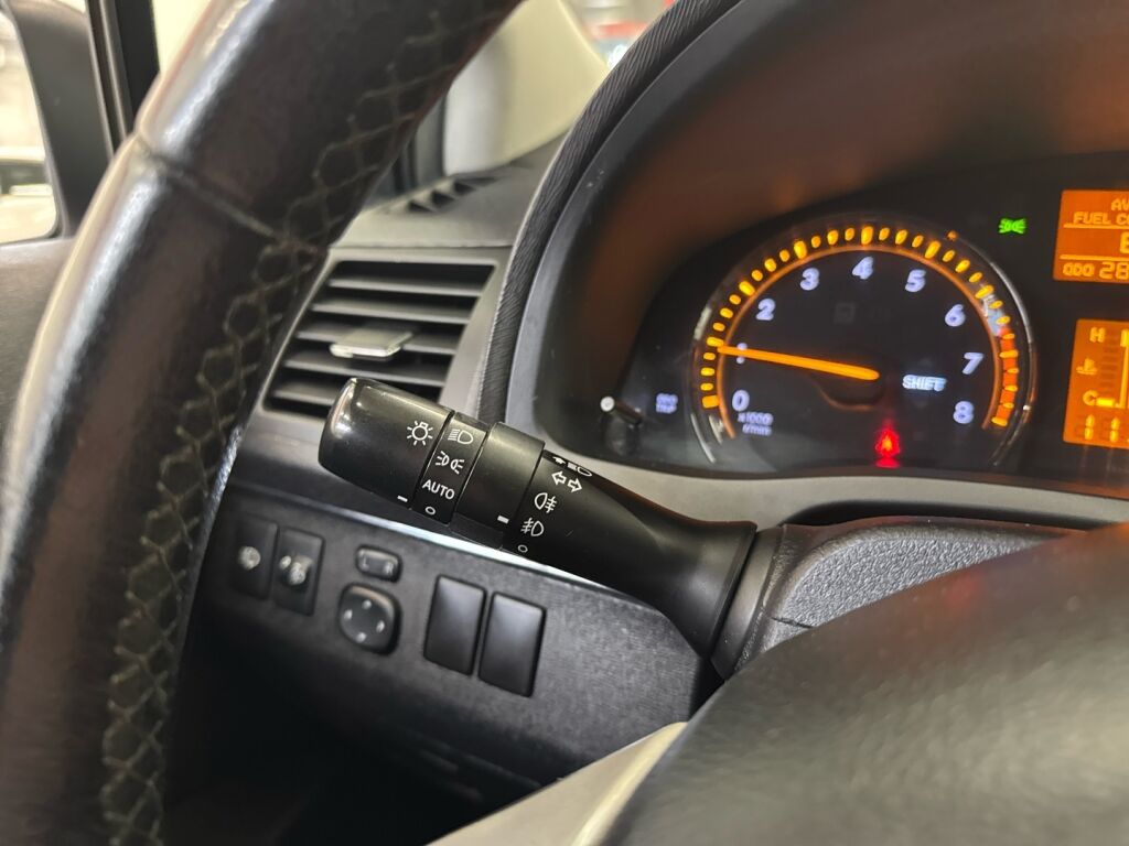 Toyota Avensis 2009 Hopea
