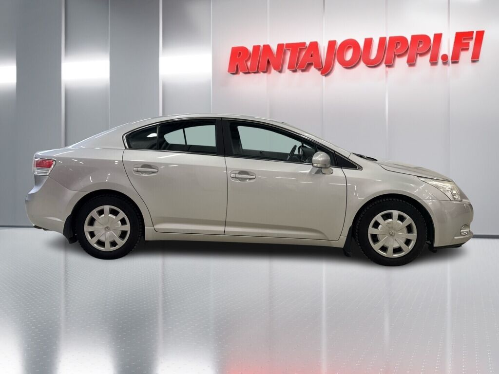 Toyota Avensis 2009 Hopea