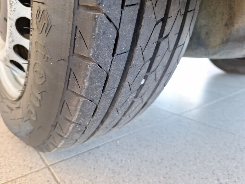 Volkswagen Transporter 2004 Punainen