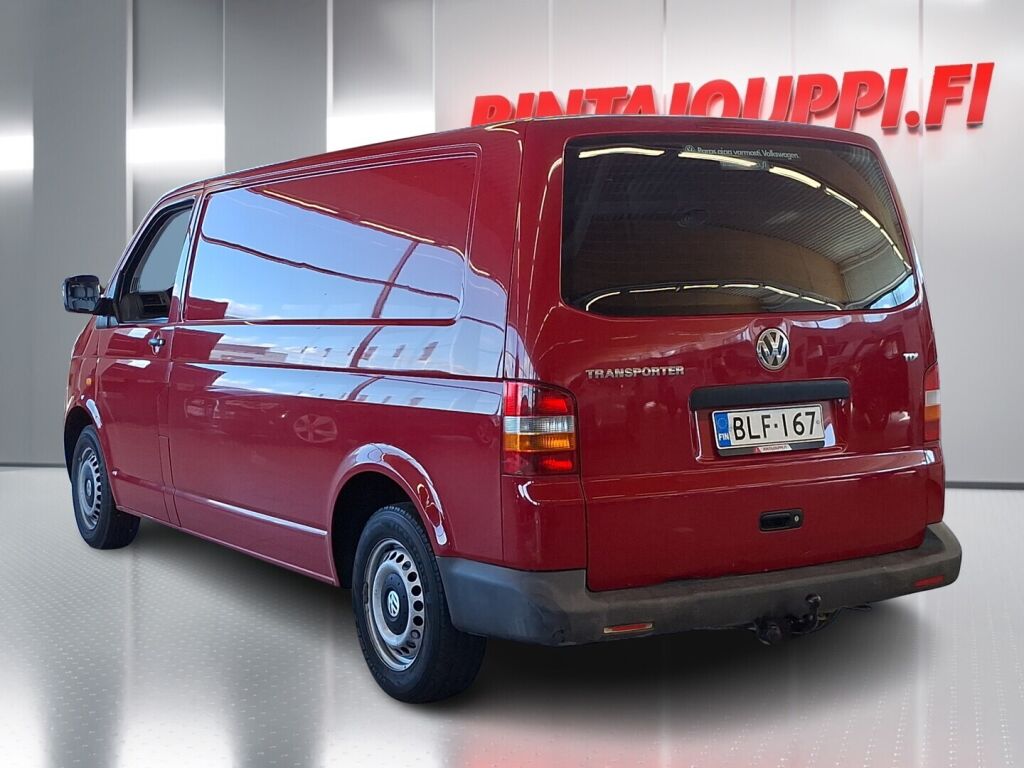 Volkswagen Transporter 2004 Punainen