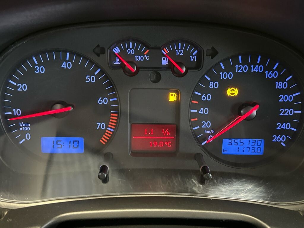 Volkswagen Golf Variant 2004 Harmaa