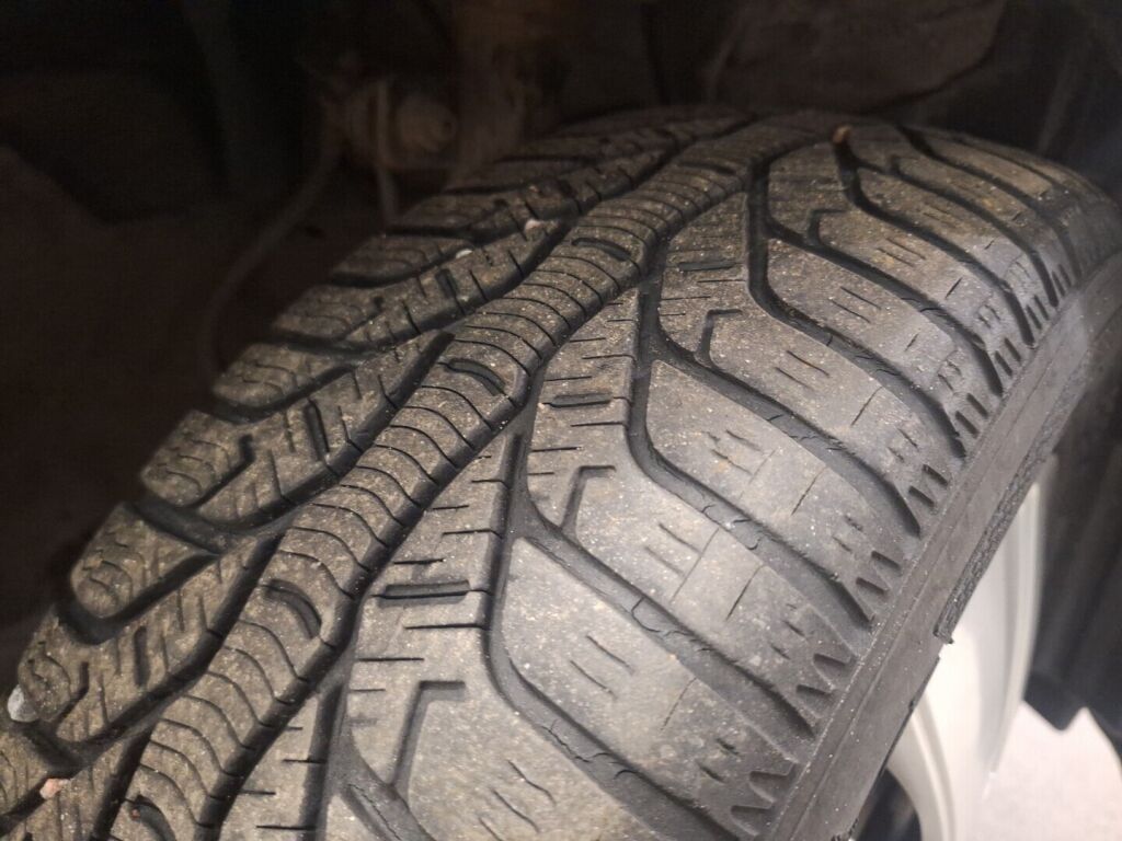 Nissan Micra 2004 Harmaa