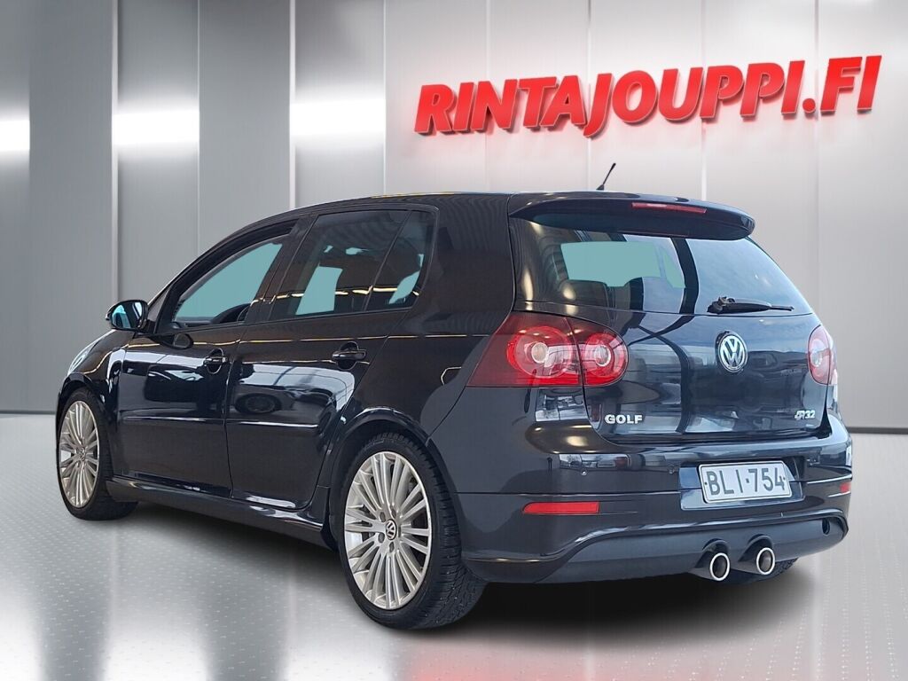 Volkswagen Golf 2006 Musta