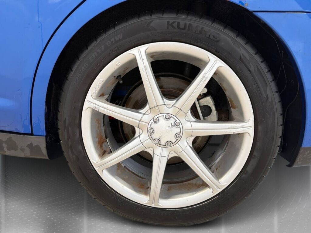 Nissan Tiida 2008 Sininen