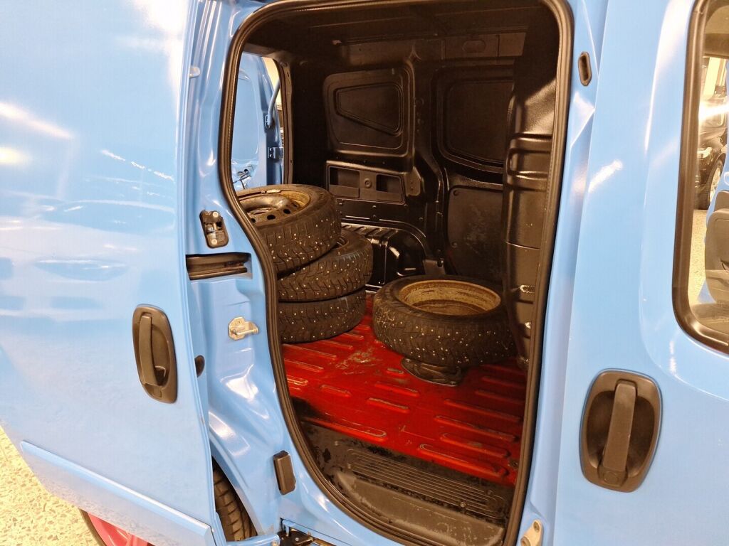 Fiat Fiorino 2009 Punainen