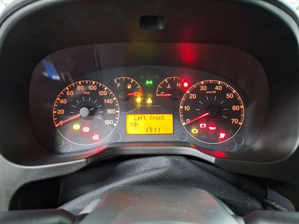 Fiat Fiorino 2009 Punainen