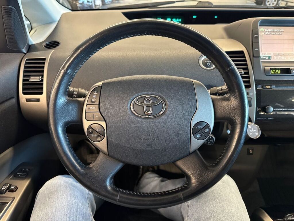 Toyota Prius 2009 Ruskea (beige)