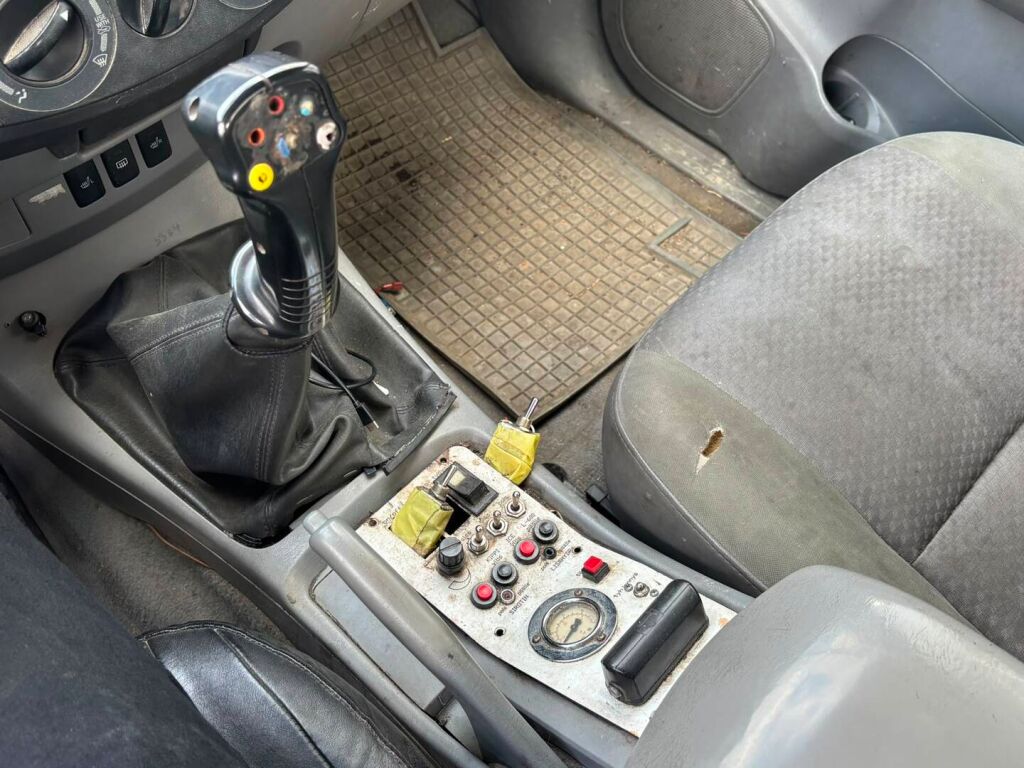 Toyota Hilux 2006 Sininen