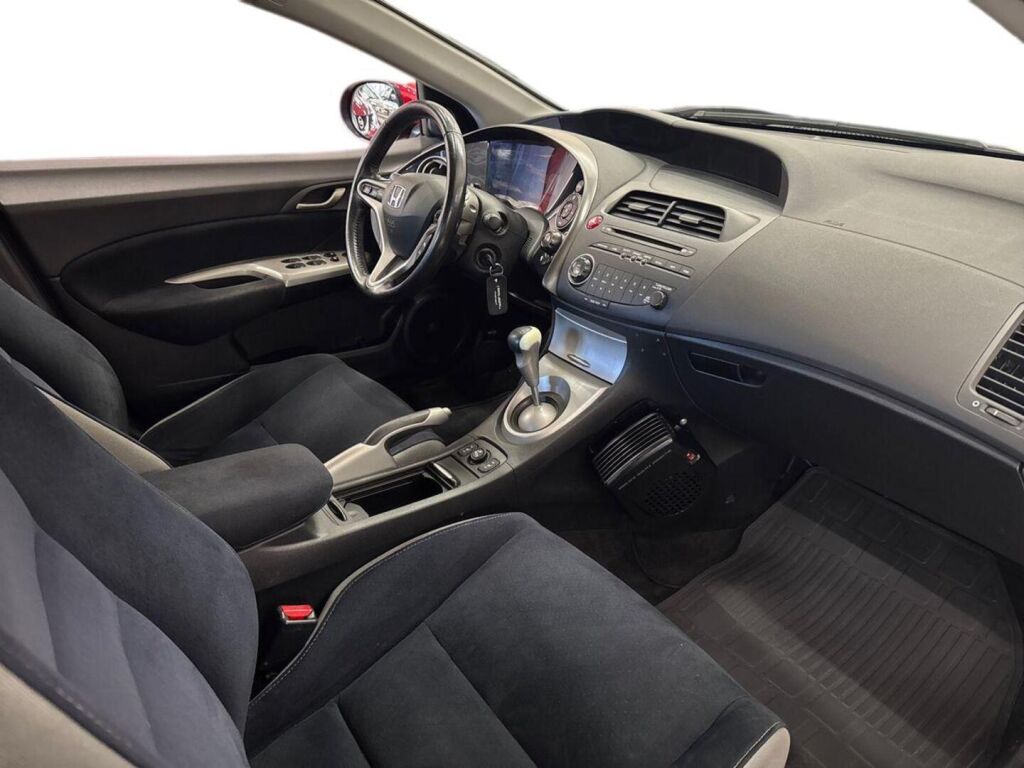 Honda Civic 2006 Punainen