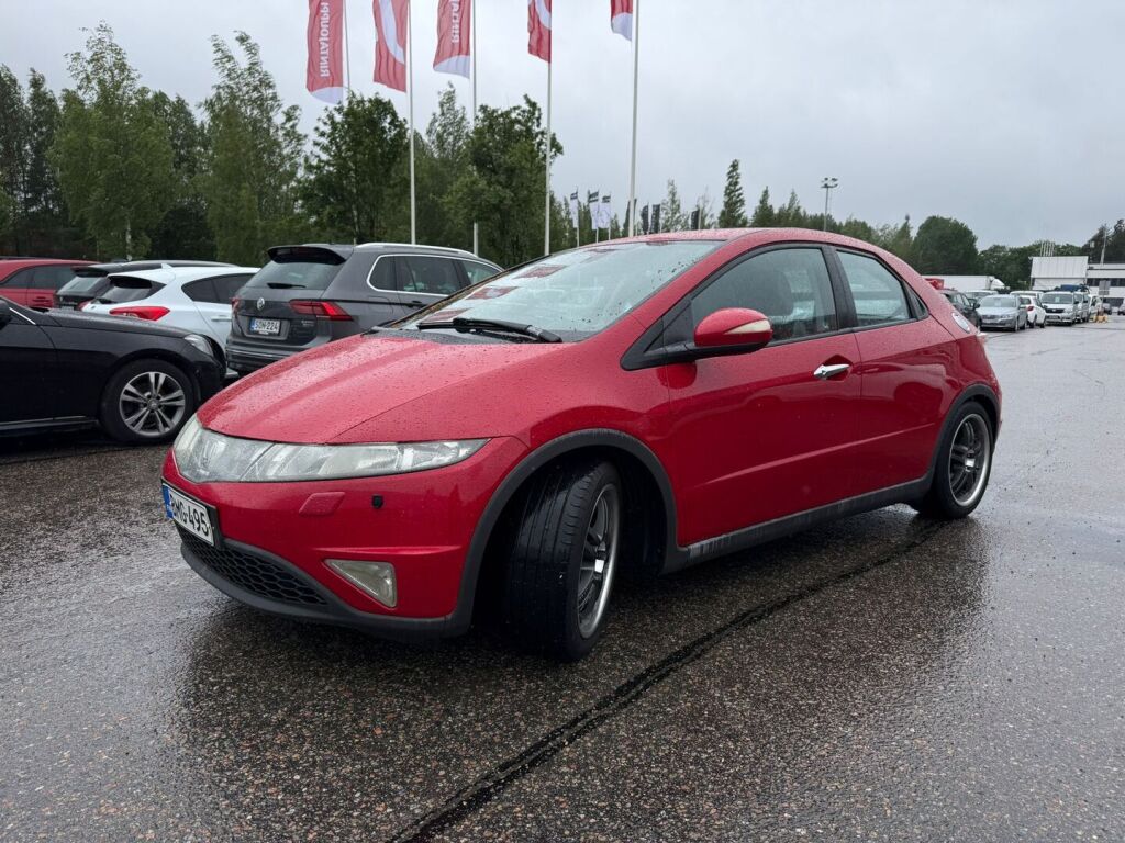 Honda Civic 2006 Punainen