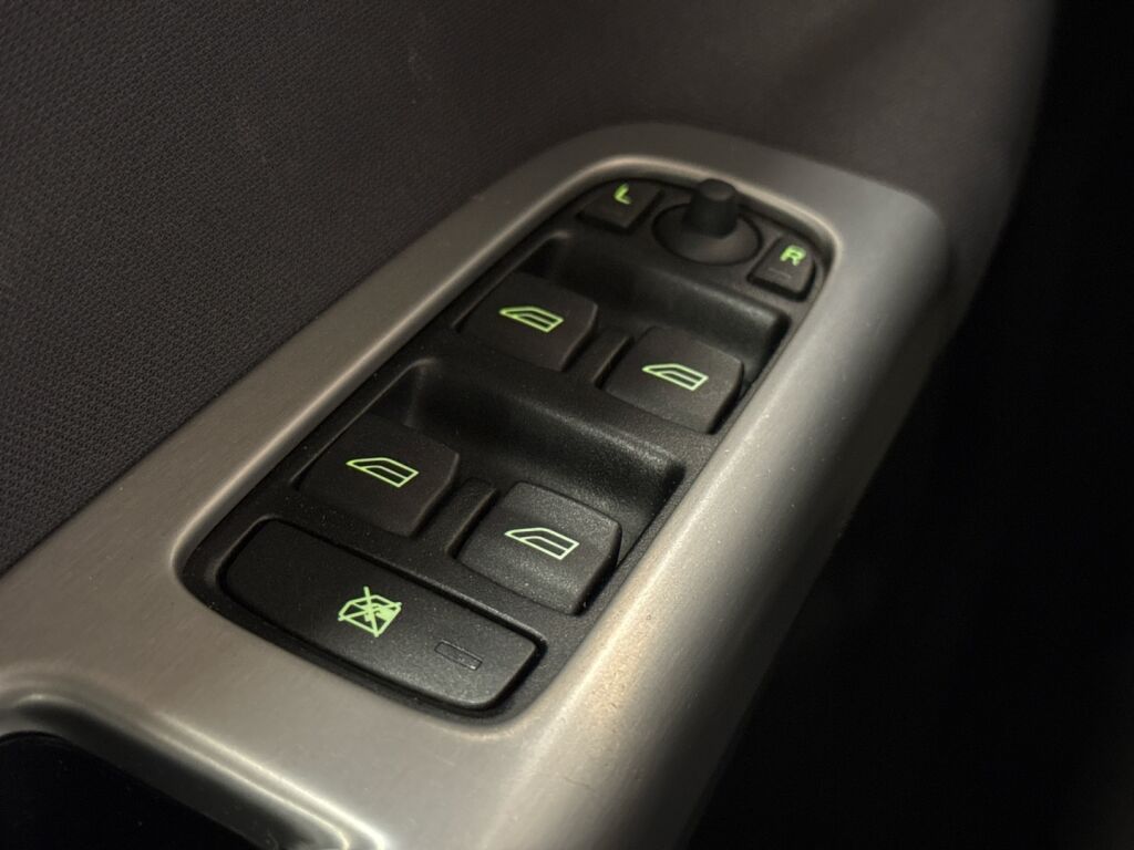 Volvo S40 2007 Punainen