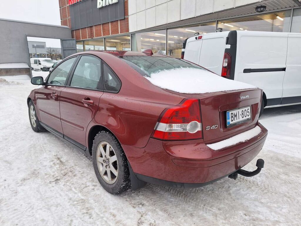 Volvo S40 2007 Punainen