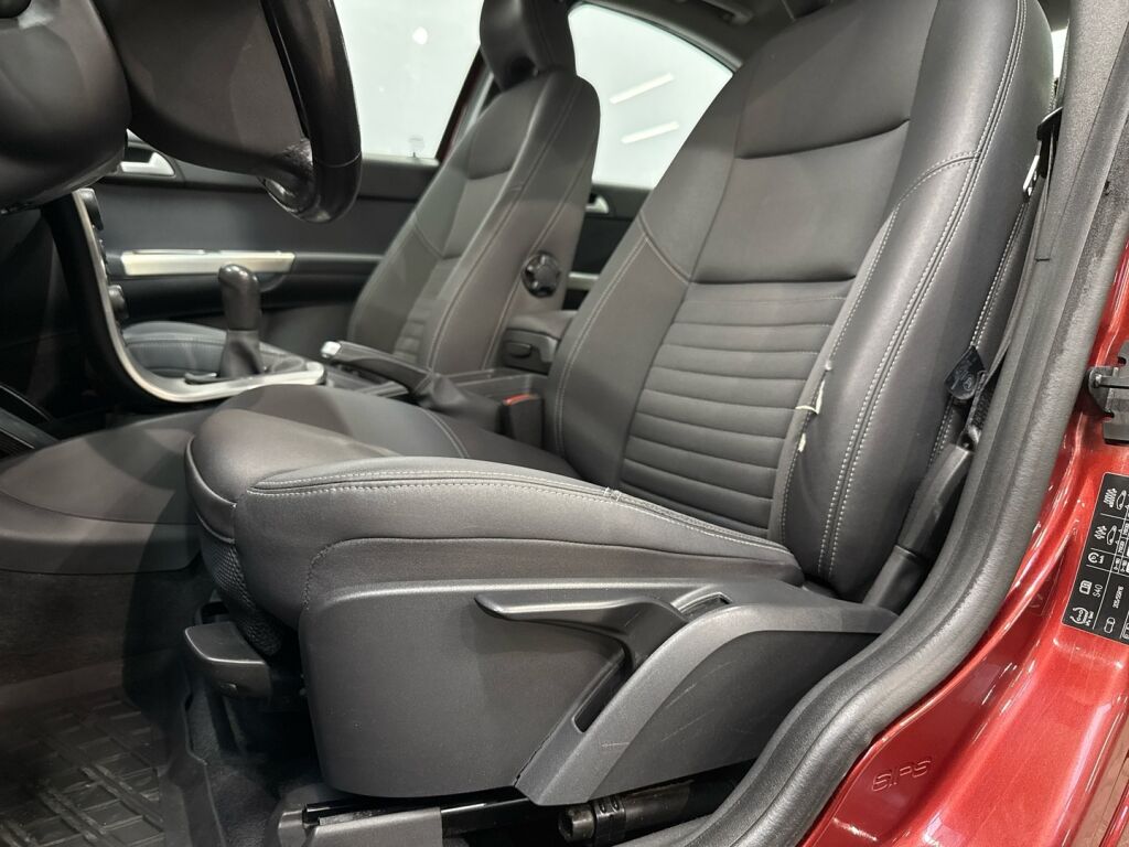 Volvo S40 2007 Punainen