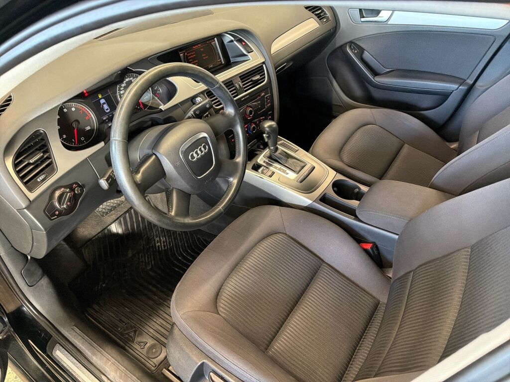 Audi A4 2009 Musta