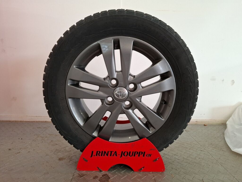 Toyota iQ 2009 Musta