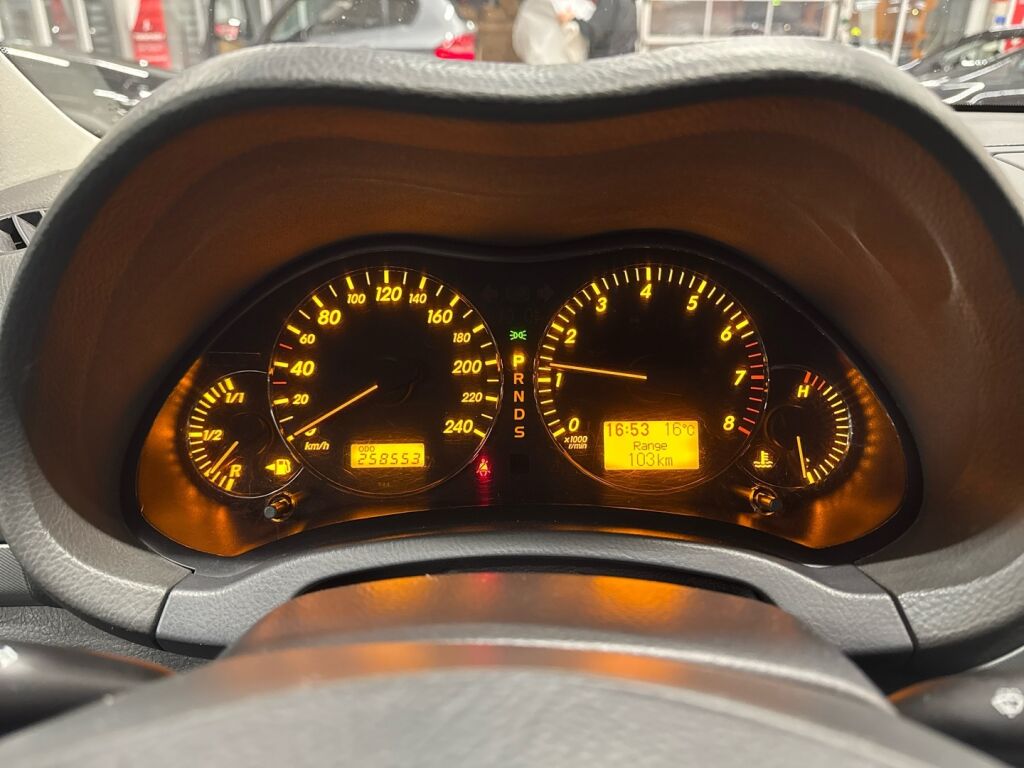 Toyota Avensis 2007 Hopea