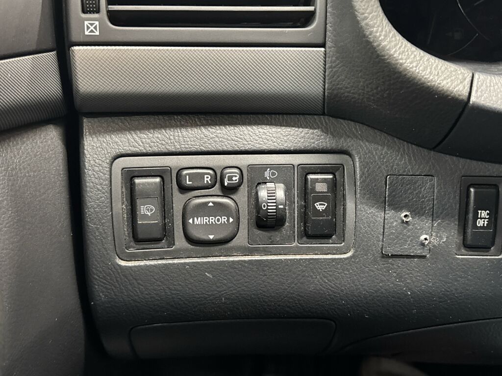 Toyota Avensis 2007 Hopea