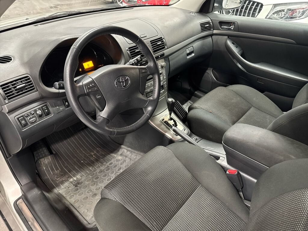 Toyota Avensis 2007 Hopea