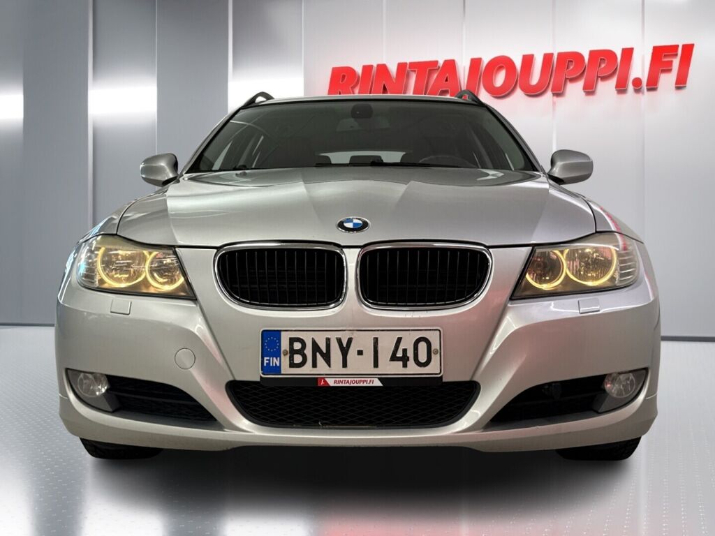 BMW 318 2009 Harmaa