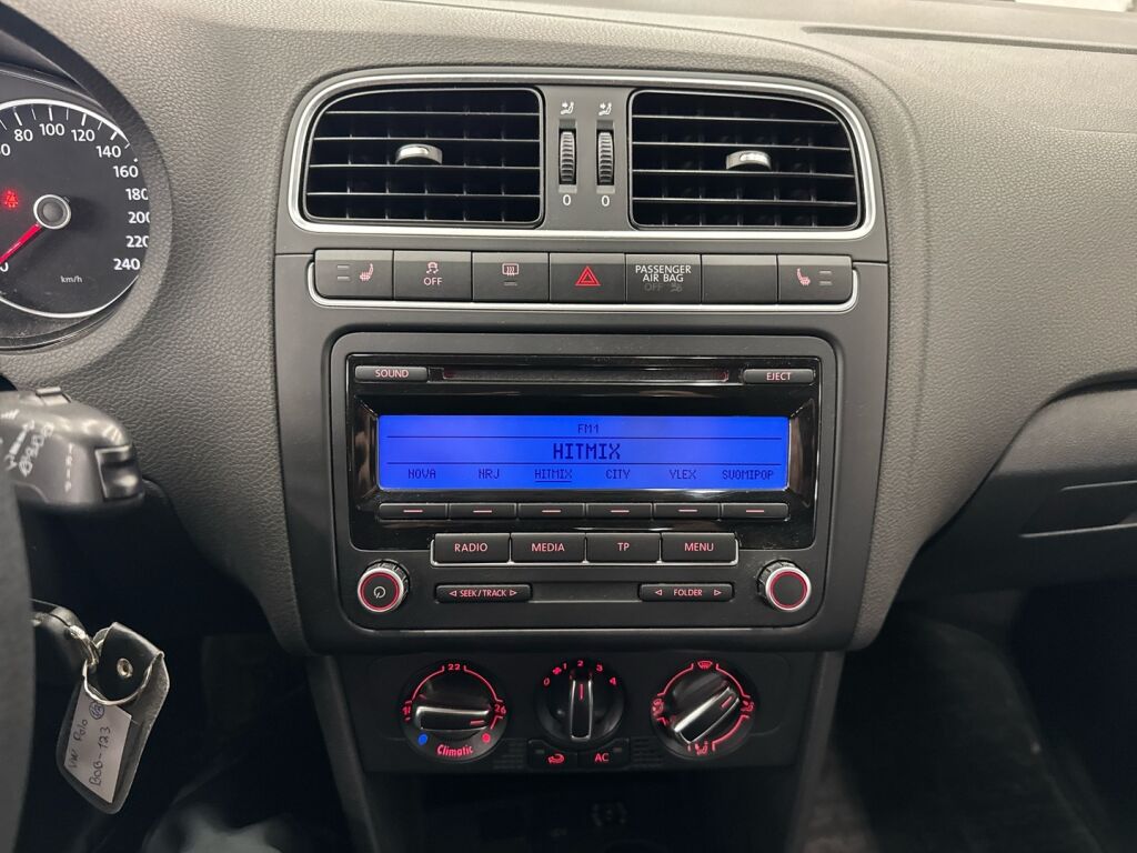 Volkswagen Polo 2010 Punainen