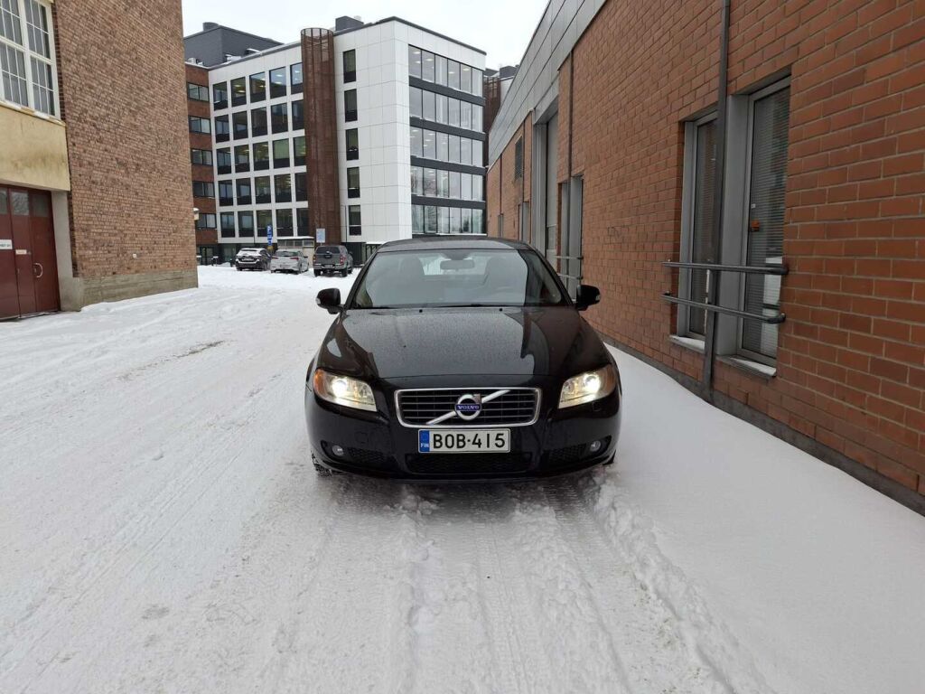Volvo S80 2010 Musta