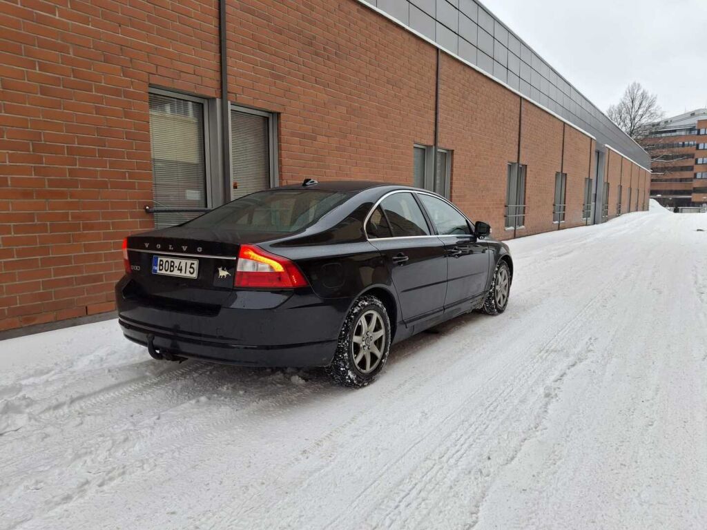 Volvo S80 2010 Musta