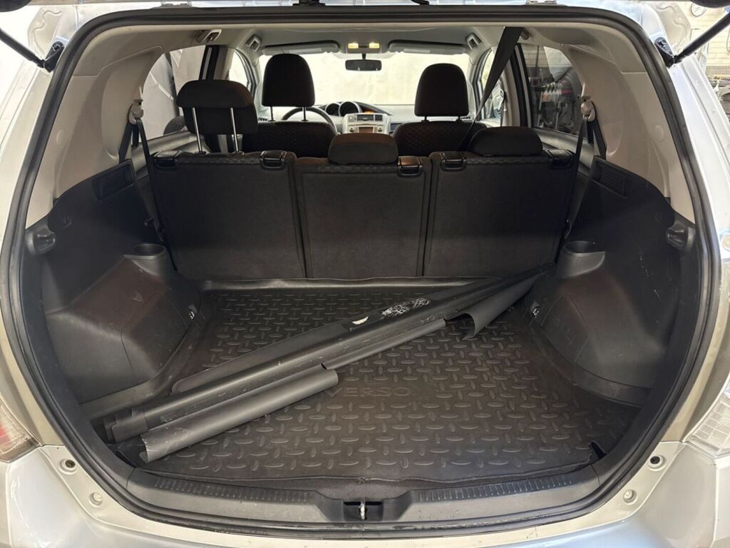 Toyota Verso 2010 Hopea
