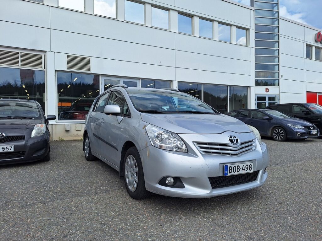Toyota Verso 2010 Hopea