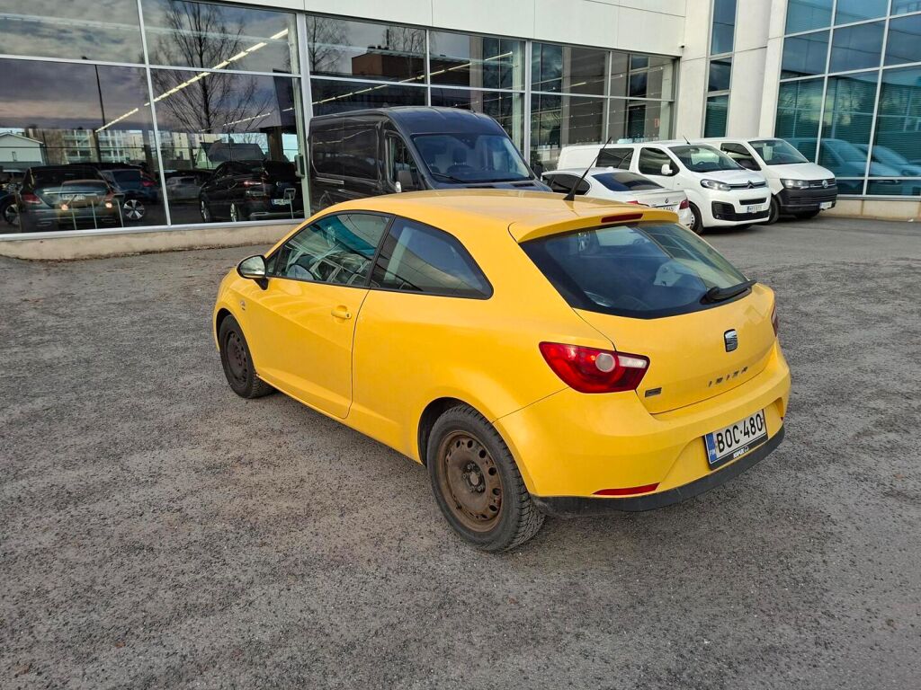 Seat Ibiza SC 2010 Keltainen