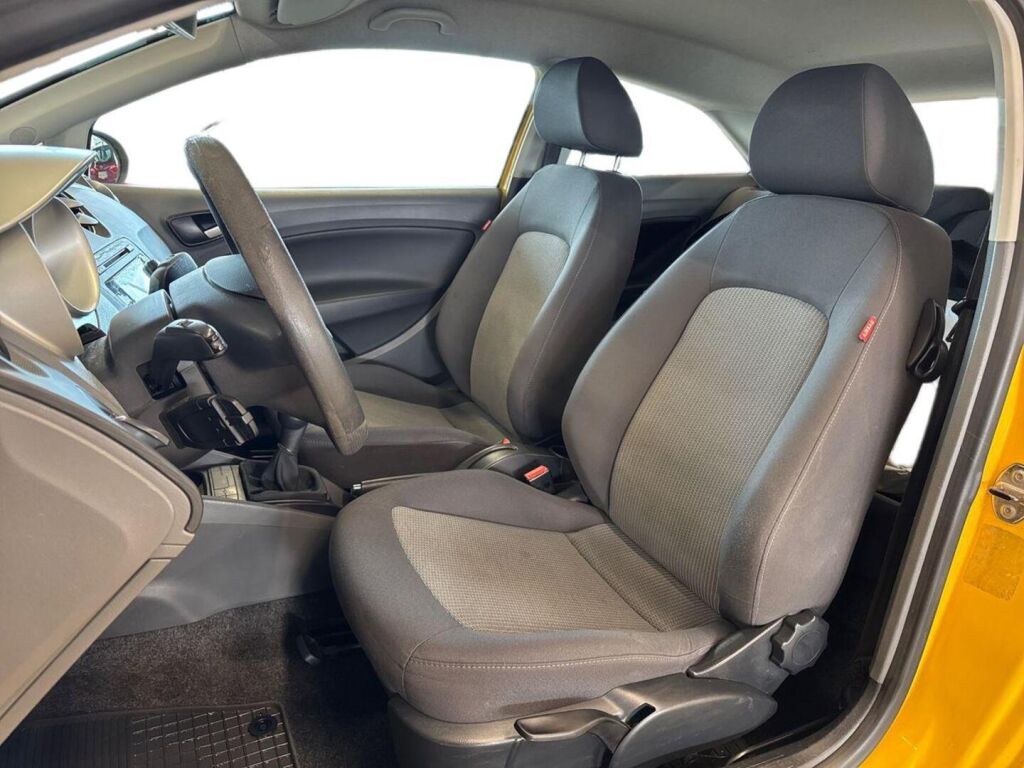Seat Ibiza SC 2010 Keltainen
