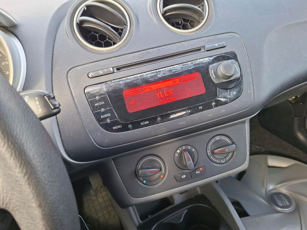 Seat Ibiza SC 2010 Keltainen