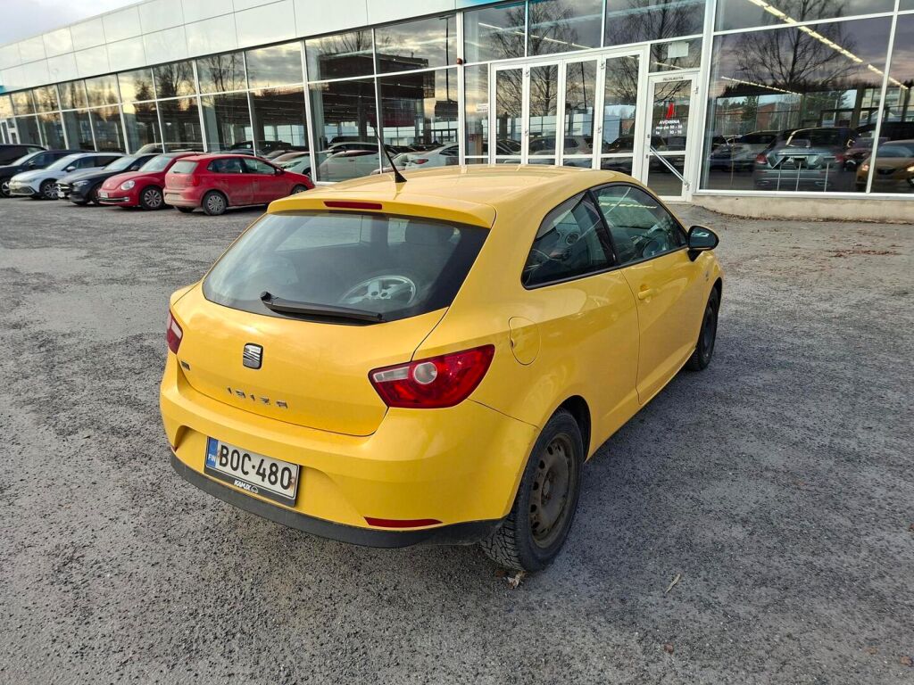 Seat Ibiza SC 2010 Keltainen