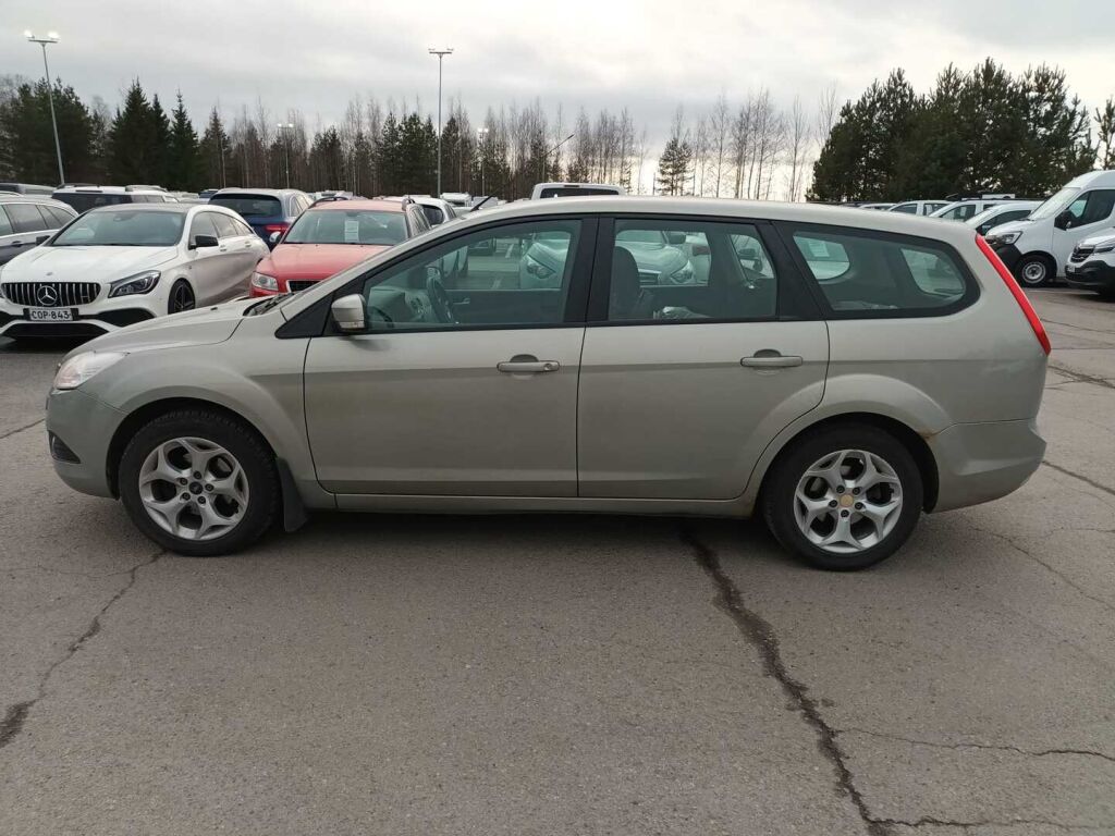 Ford Focus 2010 Harmaa
