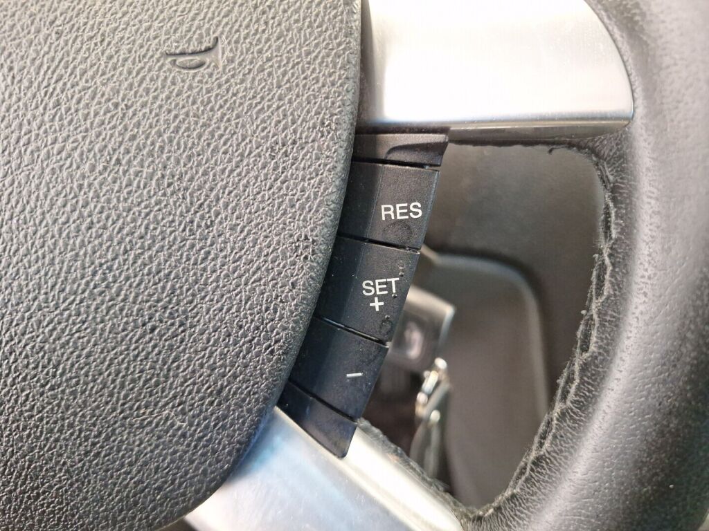 Ford Focus 2010 Harmaa