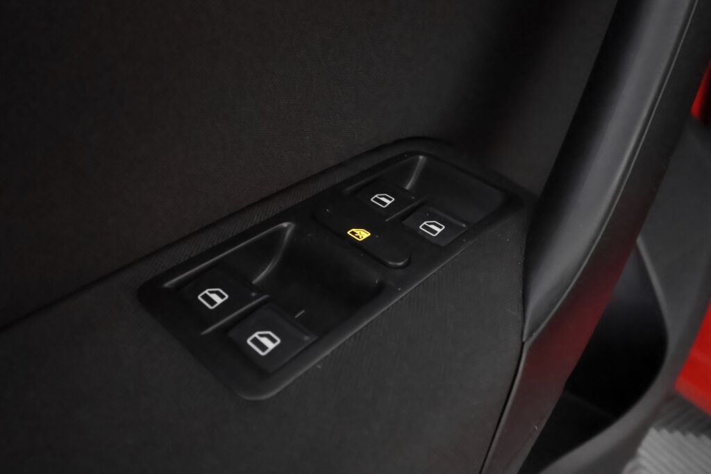 Volkswagen Polo 2010 Oranssi