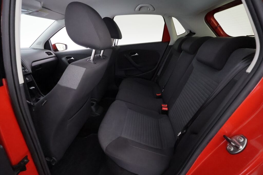 Volkswagen Polo 2010 Oranssi